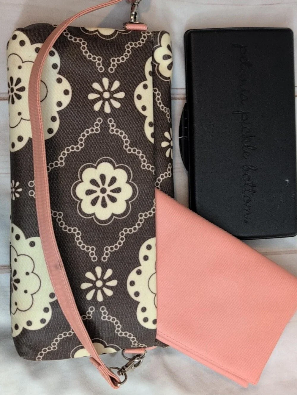 Petunia Pickle Bottom Breakfast in Belfast Diaper Clutch Changing Pad Wipes Case